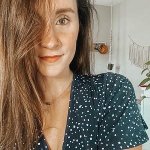 Meet your Posher, Emily